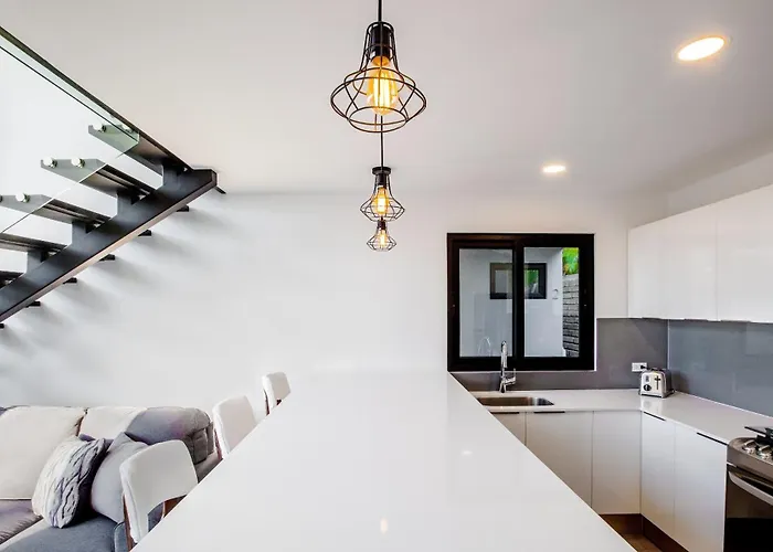Trendy Loft House - Private Pool - Ocean View - Santa Cruz