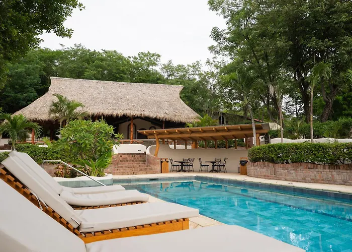 Pelican Eyes Hotel And Resort